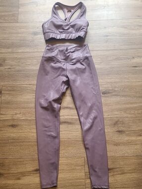 CLEARANCE Jed North Metallic Mauve Purple Activewear Set XS Top /Sm Bottom